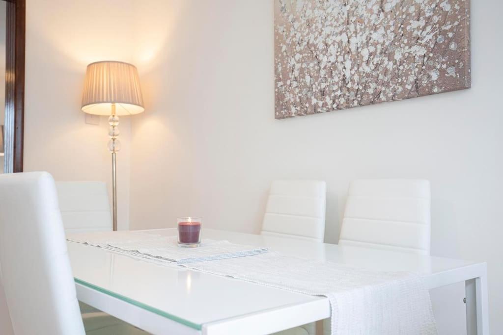 3 Bed House/Garden/Wi-Fi/Parking/Central Location Villa Guildford Bagian luar foto